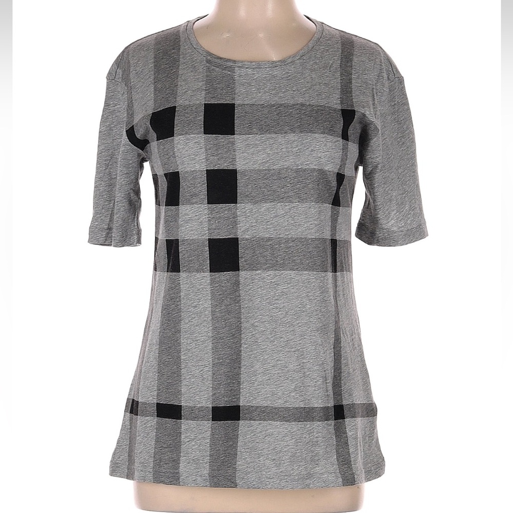 Burberry Brit t-shirt size medium very good condition